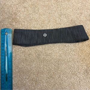 Lululemon flyaway tamer headband in heathered grey. Like new.